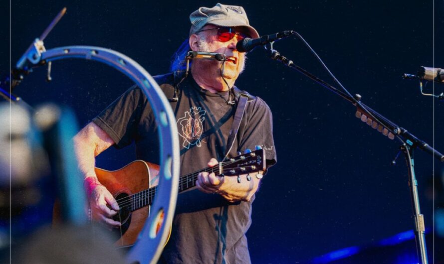 Neil Young thought one of his bands could have been the next Rolling Stones: “Just for rhythm”