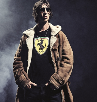 Richard Ashcroft’s Lovin’ You goes head-to-head with Taylor Swift for this week’s Number 1 album