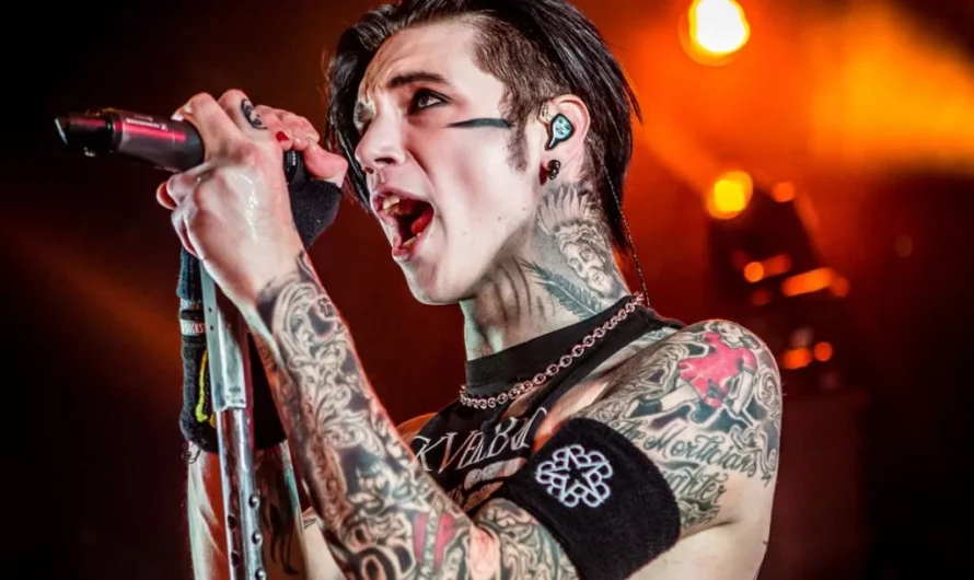 Black Veil Brides’ Andy Biersack Warns Rock Bands Making Music for the Fans, ‘Don’t Do It!’