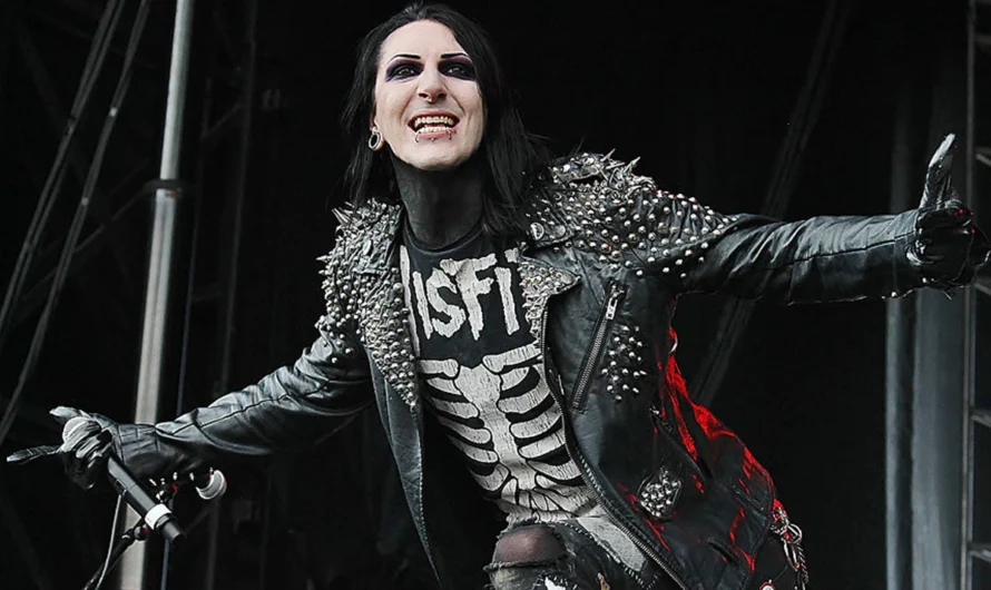 Chris Motionless Warns Fans to Stop Spreading Lies About Motionless In White