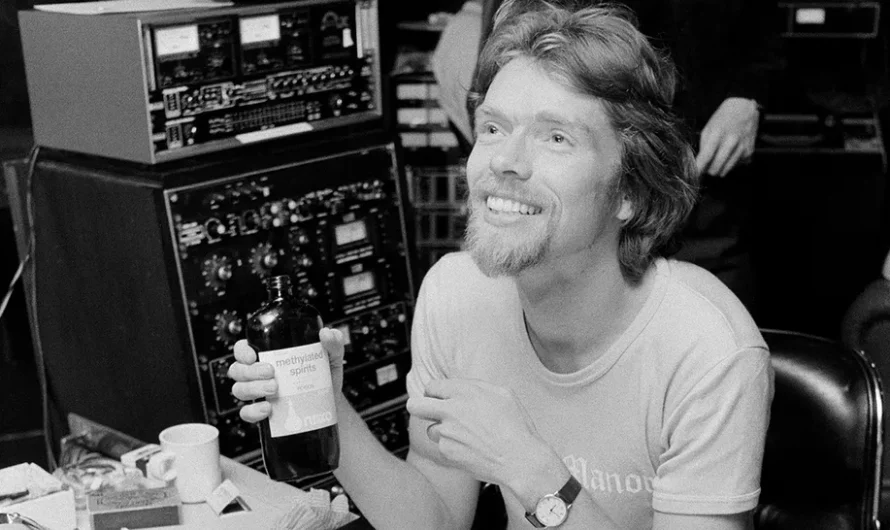 “It sounded great, but I don’t know if it felt like history was happening”: Richard Branson says he happened to be in the studio when Phil Collins was recording what “might be the most famous drum solo of all time”