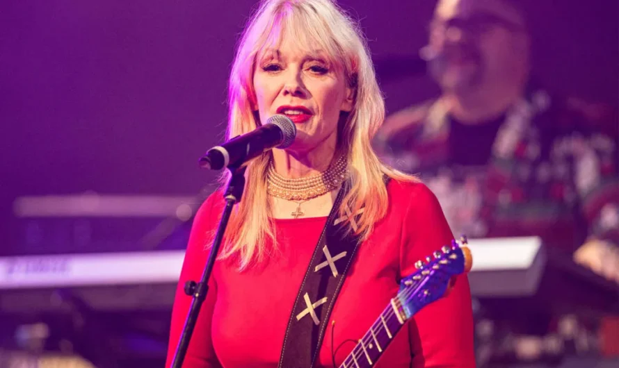 Heart’s Nancy Wilson Says Tribute Bands Prove Songs Matter More Than Musicians