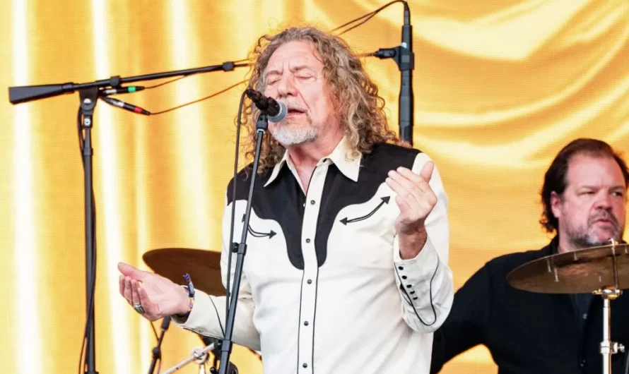 PETA Urges Led Zeppelin Frontman Robert Plant to Temporarily Change His Name to ‘Robert Plant Wool’