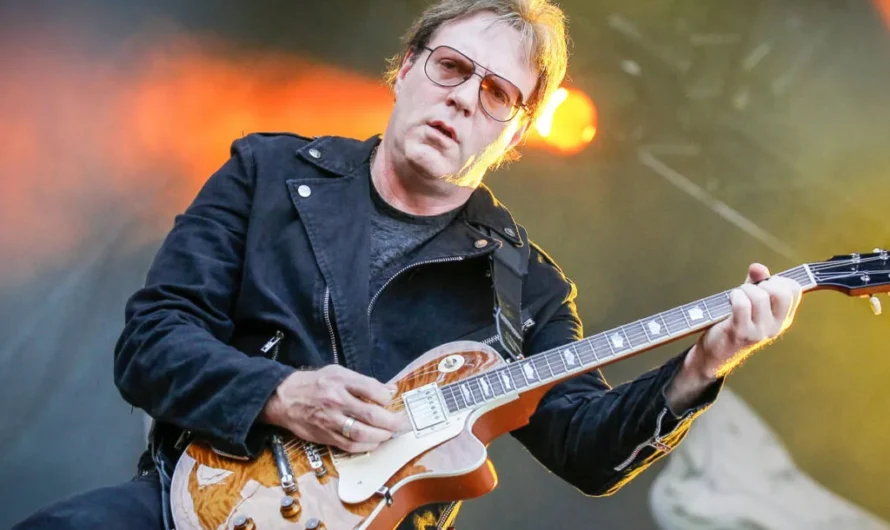 Twisted Sister’s Jay Jay French Shares Dark Prophecy About Metal’s Final Days