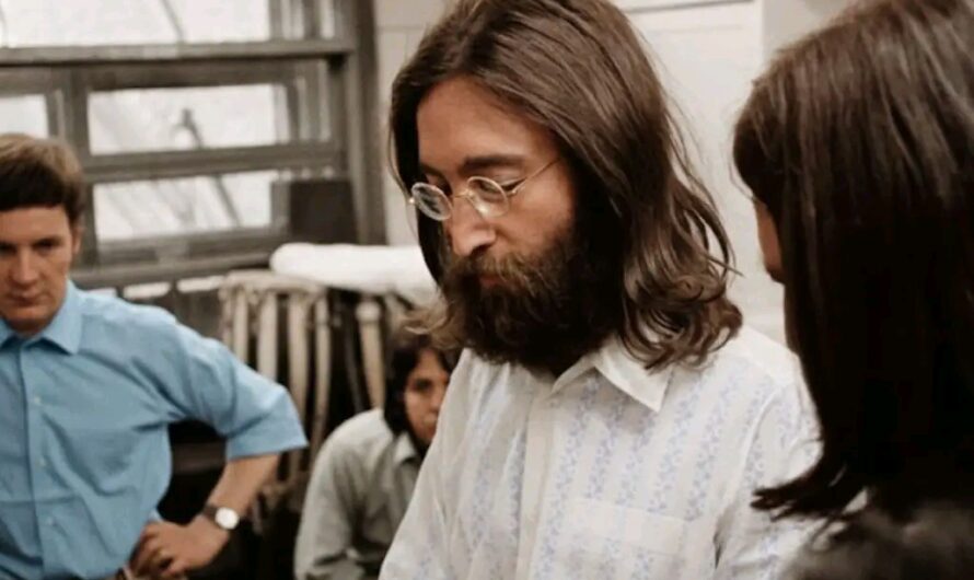 The “Backward” Masterpiece: Why George Harrison Called This Lennon’s Best
